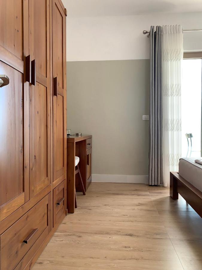 Vila 8 Hotel Himare Ngoại thất bức ảnh