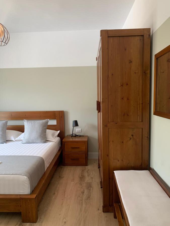 Vila 8 Hotel Himare Ngoại thất bức ảnh