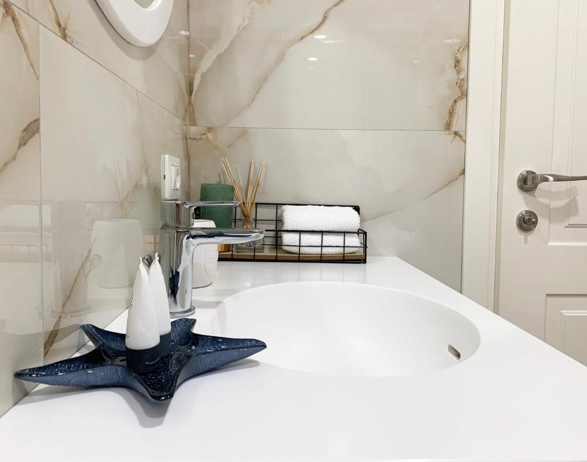 Vila 8 Hotel Himare Ngoại thất bức ảnh